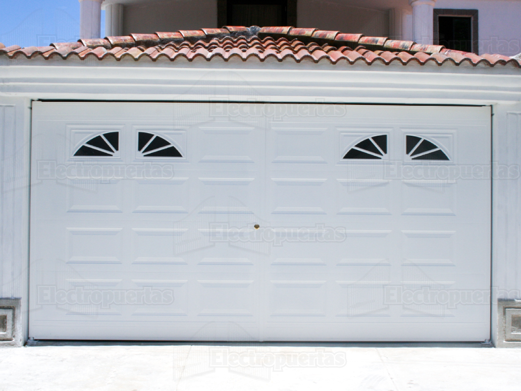 Somos expertos en fabricación, instalación y automatización de todo tipo de portones  americanos, eléctricos o automáticos (levadizos, corredizos, abatibles y basculantes). Instalamos en todo Guatemala, El Salvados, Costa Rica y  Honduras, cotiza con los expertos, trabajamos con las mejores marcas.
