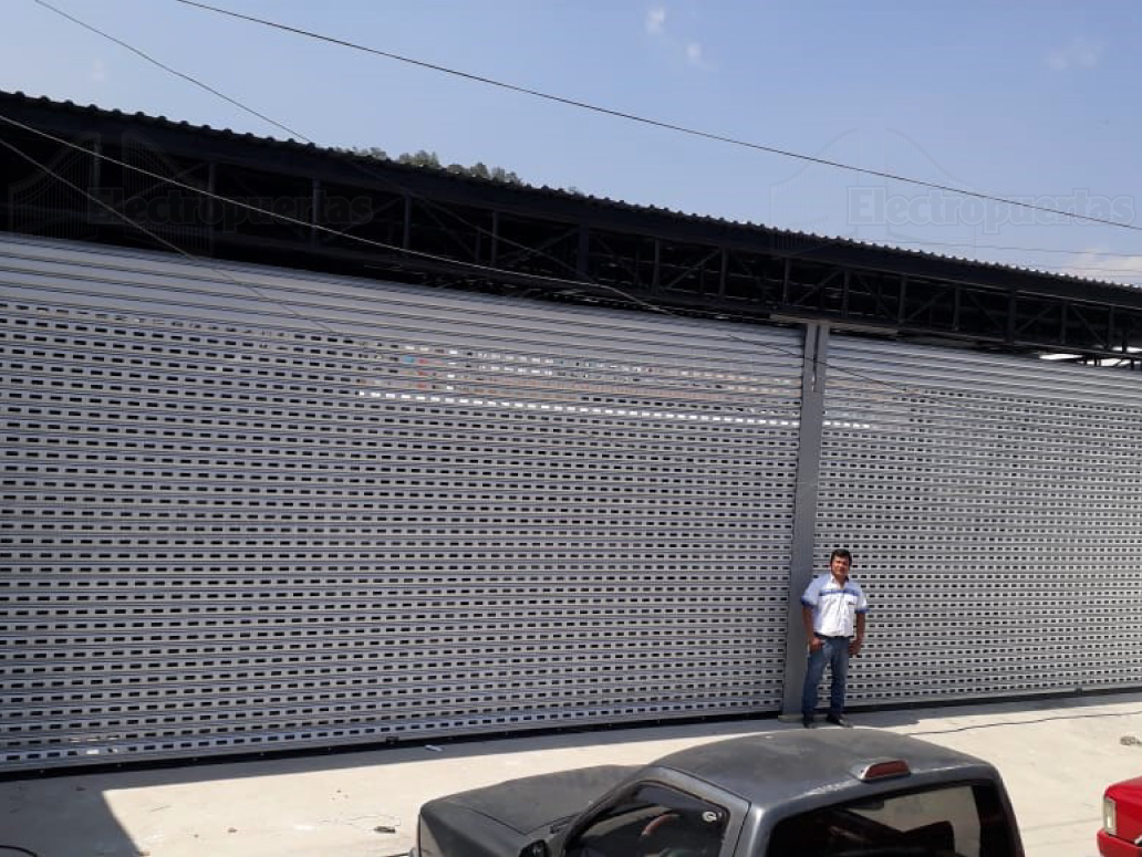 Motor DoorLift o Koi  para todo tipo de cortinas metálicas

Automatizamos todo tipo de cortinas metálicas, ya sea para uso residencial, comercial o industrial. Tenemos cobertura en Guatemala, El Salvador, Costa Rica y Honduras.