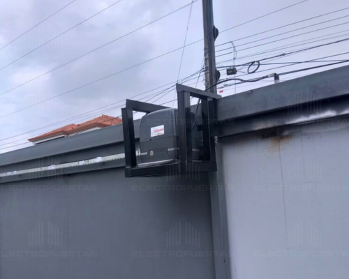 Motor DoorLift de cremallera serie Longo.


Todos los modelos  te ofrecen lo último en seguridad y funcionalidad para tu hogar, están disponibles en diferentes capacidades para cualquier portón (cualquier medida y peso) y sistemas de accionamiento para todos los tipos de portones (levadizos, corredizos y abatibles), damos cobertura en todo Guatemala, El Salvador, Costa Rica y Honduras.